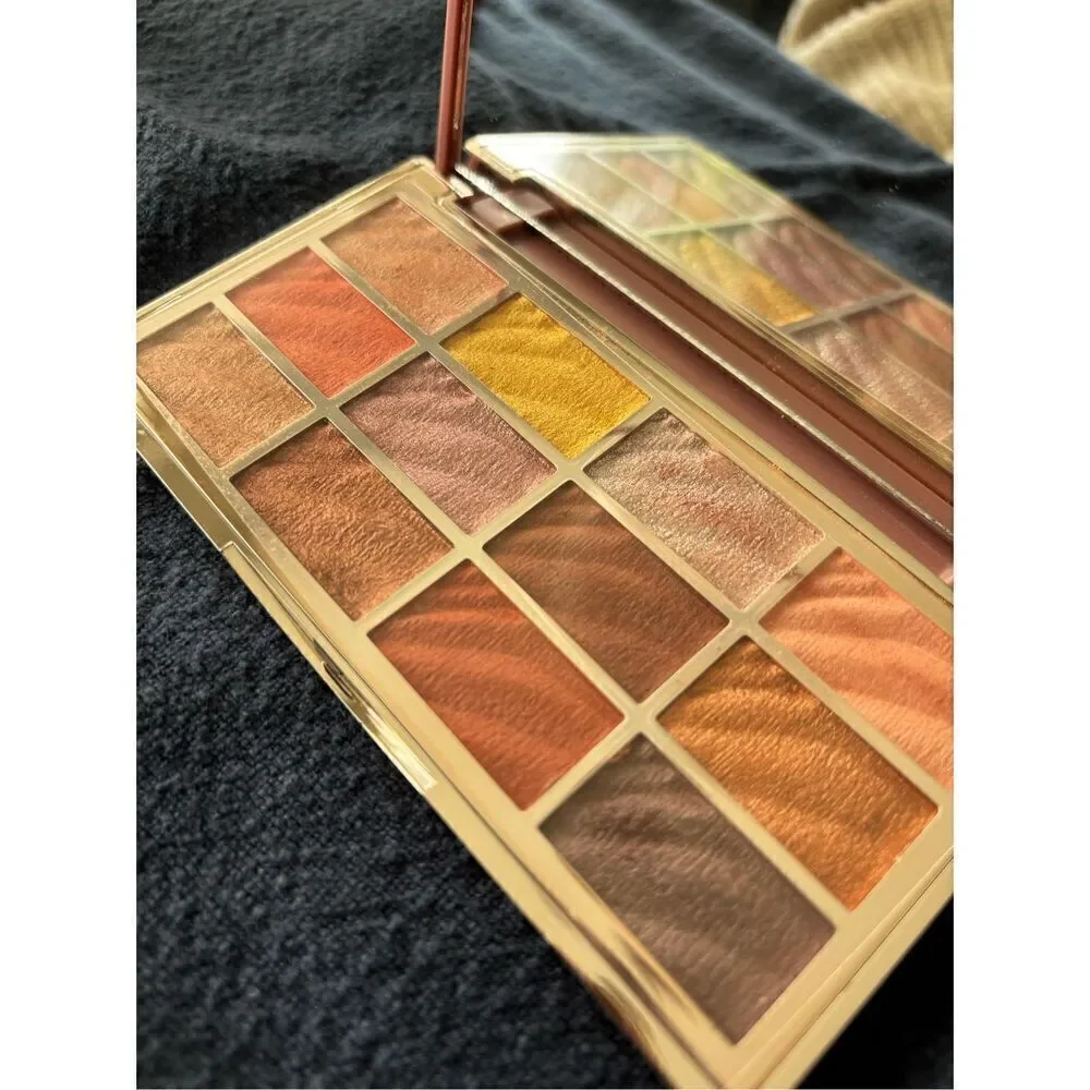 Brand New In Box Ciate London Women's The Velvet Palette Eyeshadow 12 Pcs